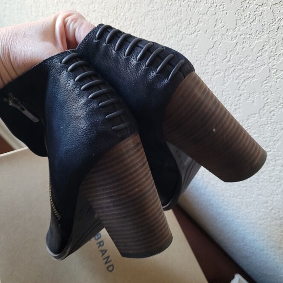 Lucky Brand LK Lamija Black Oiled Leather Double Zip Open Toe Heel Booties 10M - Picture 4 of 6
